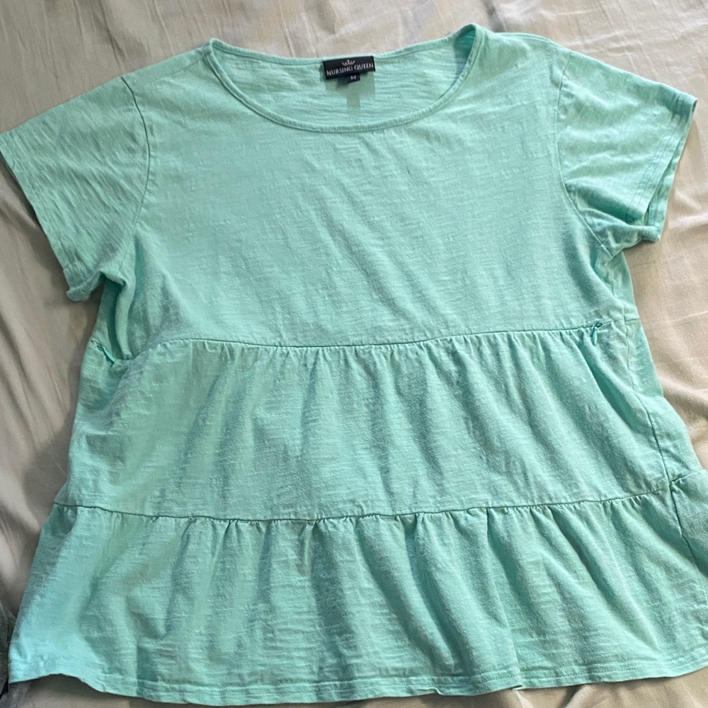 Nursing Queen Aqua Tiered Top